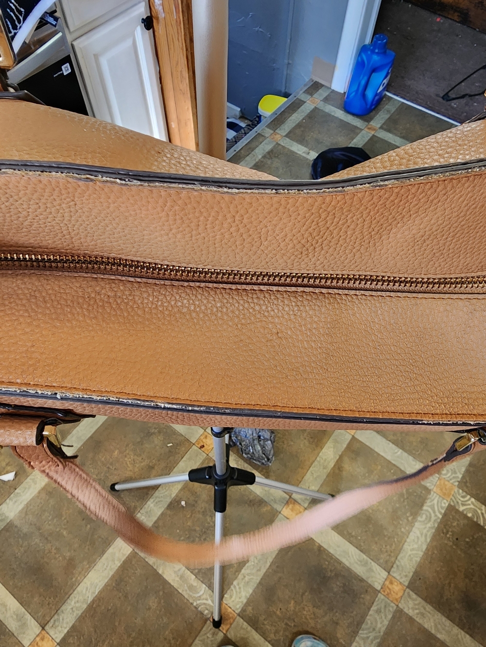 Steve Madden Camel Tote Bag - Picture 4 of 8